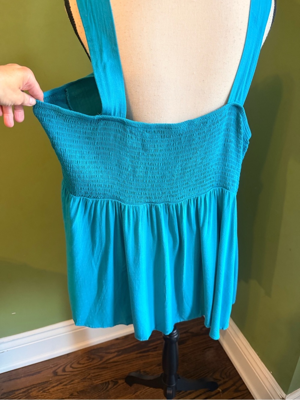 torrid Teal Scoop-Neck Button Front Tank - Picture 6 of 11